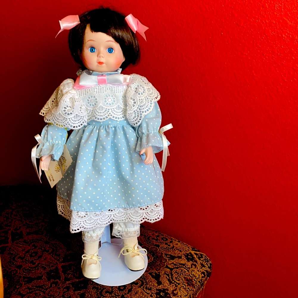 Little Luvables doll